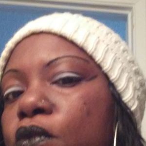 Meet your Posher, Deetra